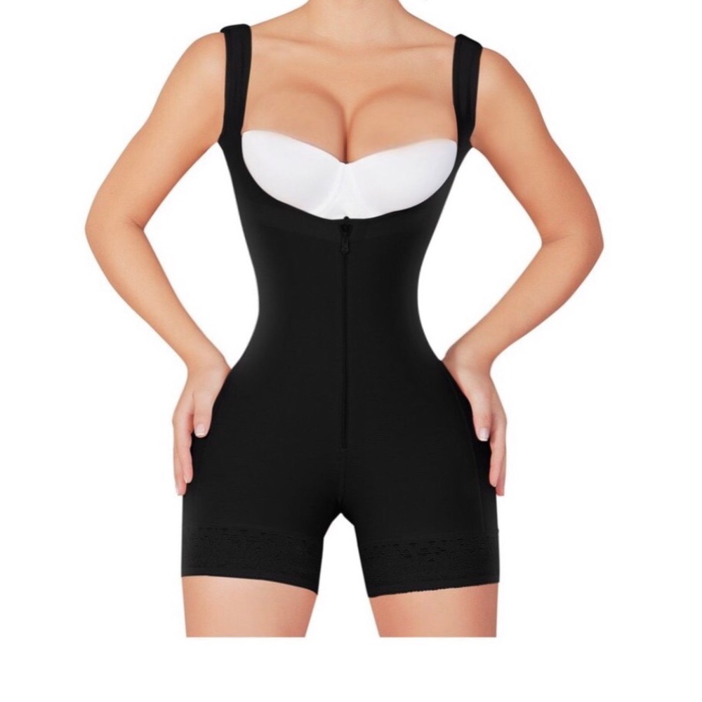 Body contouring suit